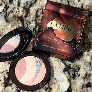 ⚡️💕La Mer The Illuminating Powder